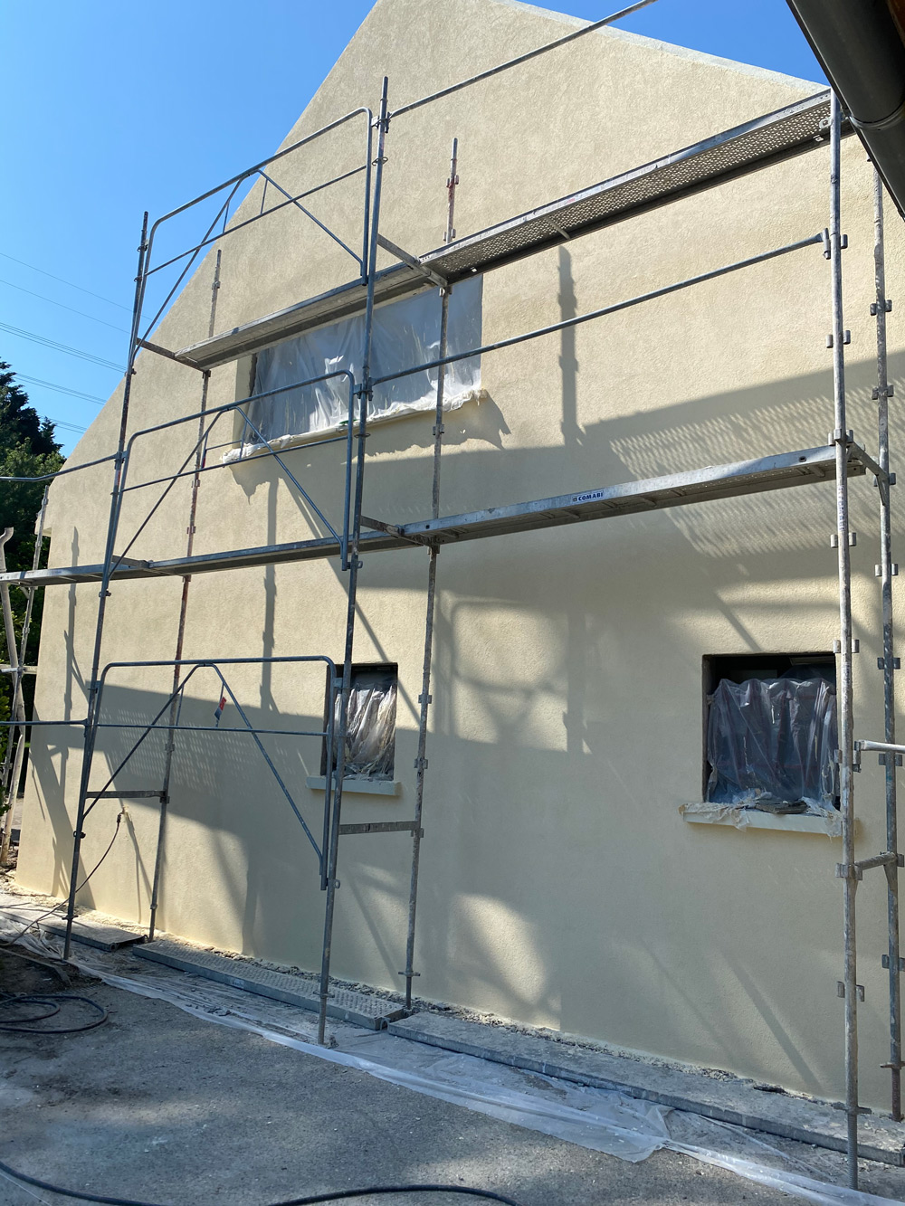 Travaux de rénovation sur une maison de la région